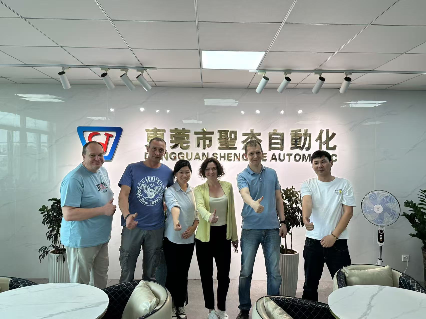 歡迎俄羅斯客戶來廠驗機